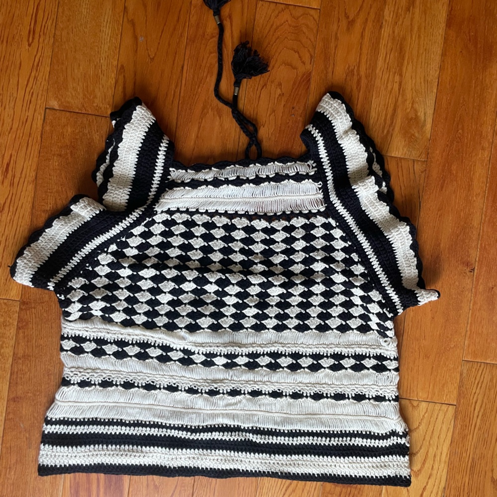 Forever 21 Black and White Crochet Tank Top